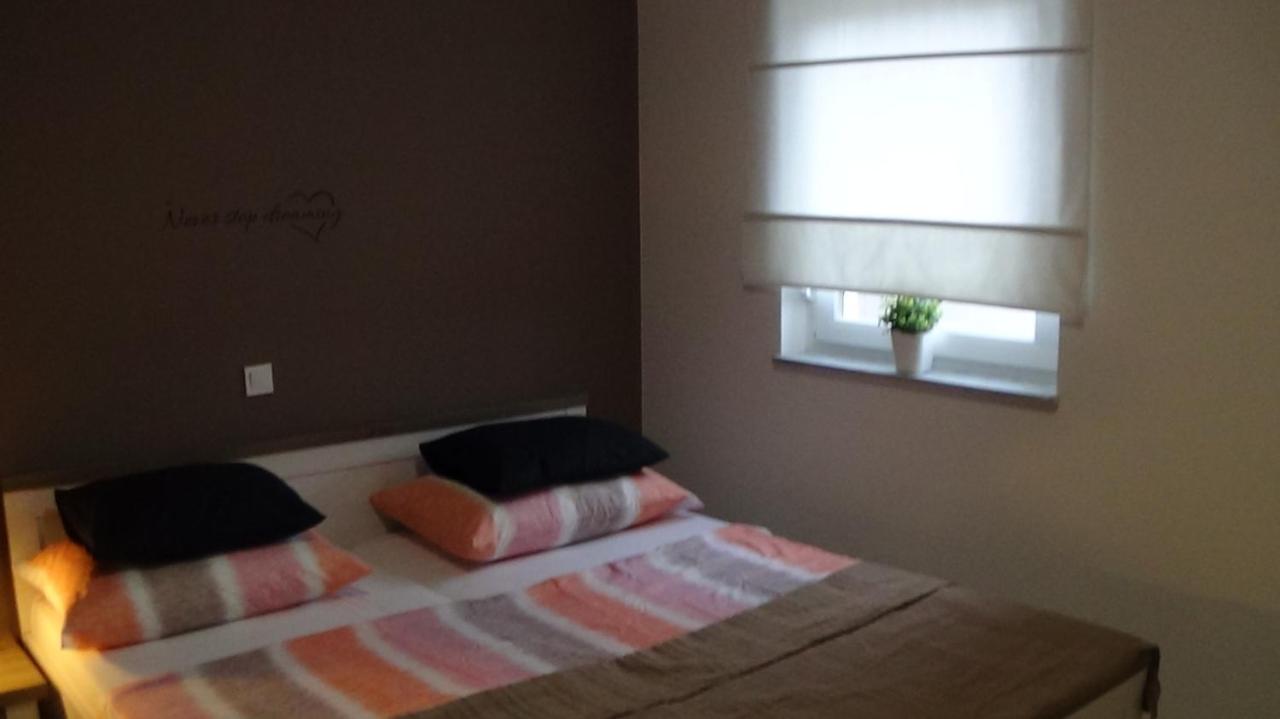 Apartments "Sun-Mauro" - Suitable For Groups Of People Novalja Exterior photo