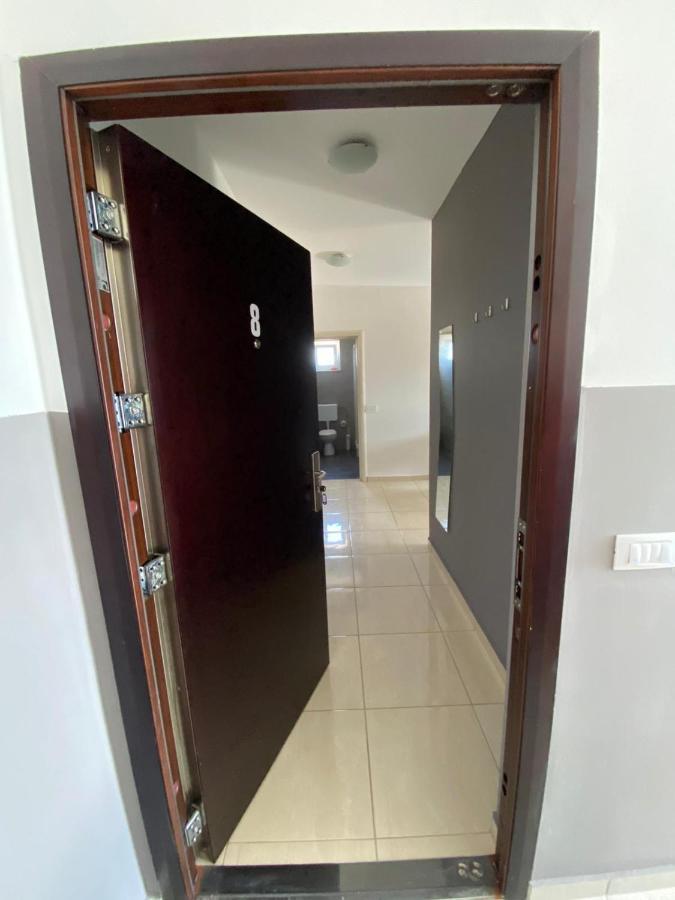 Apartments "Sun-Mauro" - Suitable For Groups Of People Novalja Exterior photo